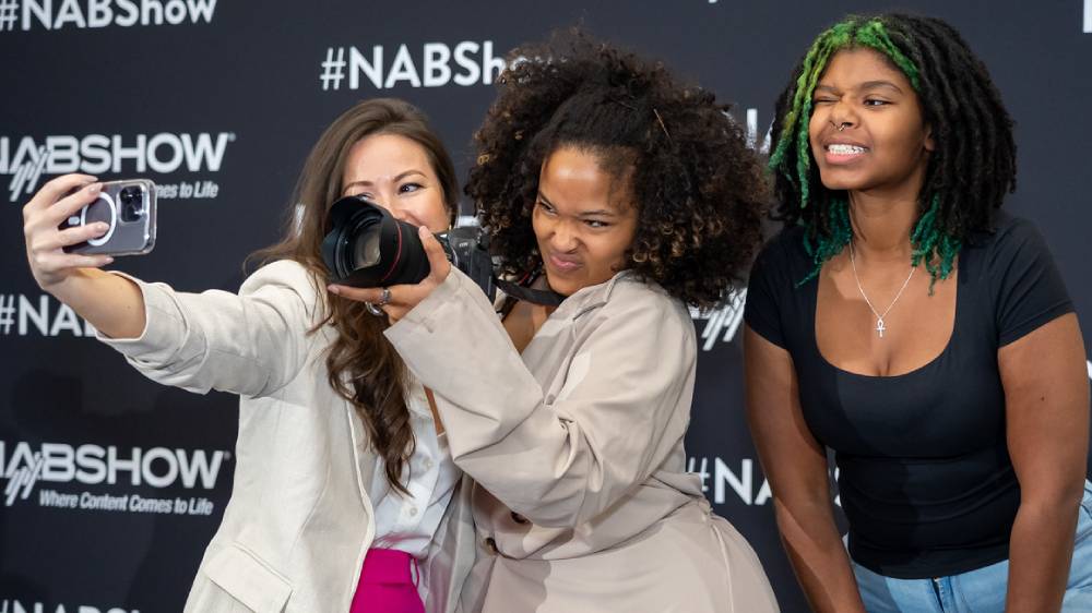 GalsNGear NAB Summit 2025