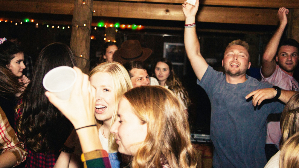 Photo by Jacob Bentzinger via Unsplash